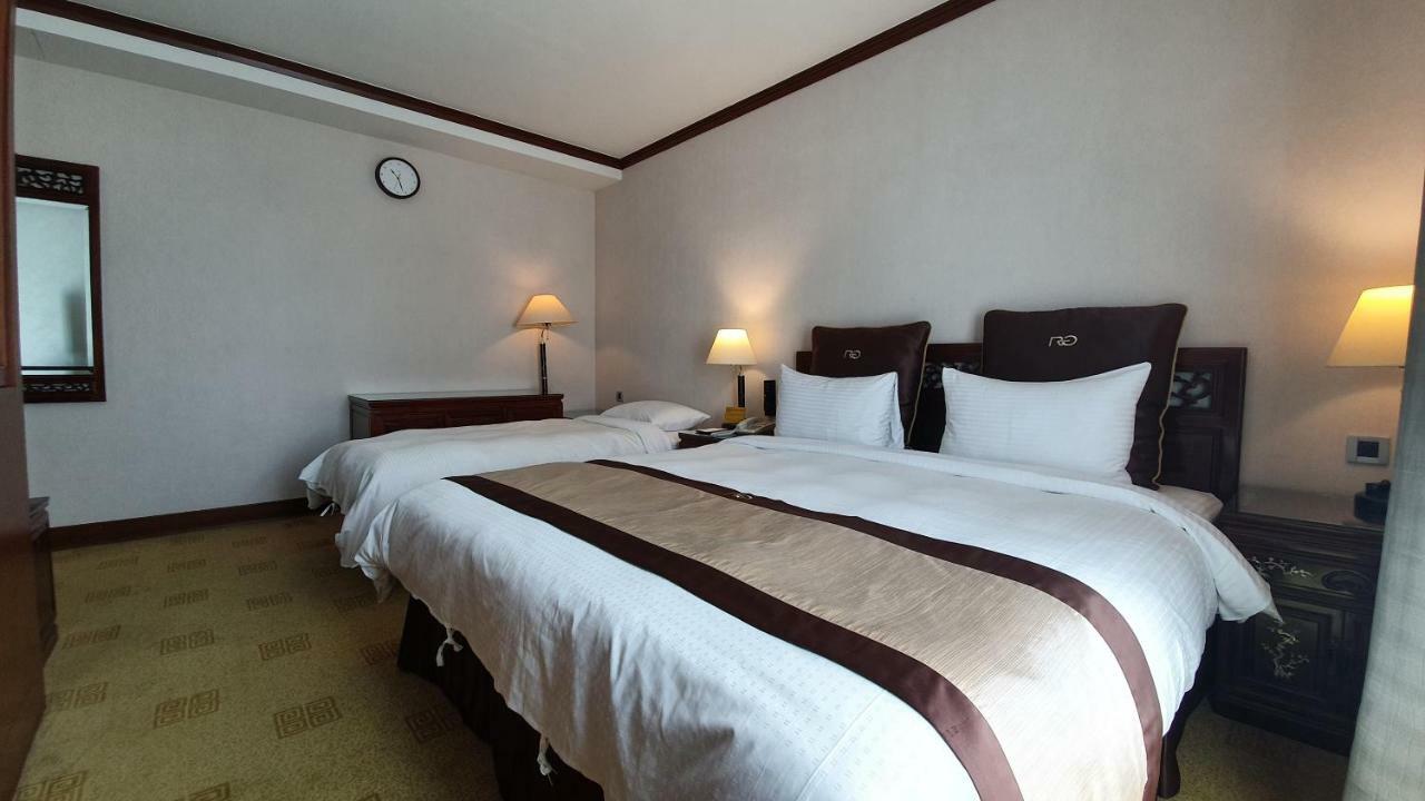 Rich Garden Hotel Taipei Eksteriør billede